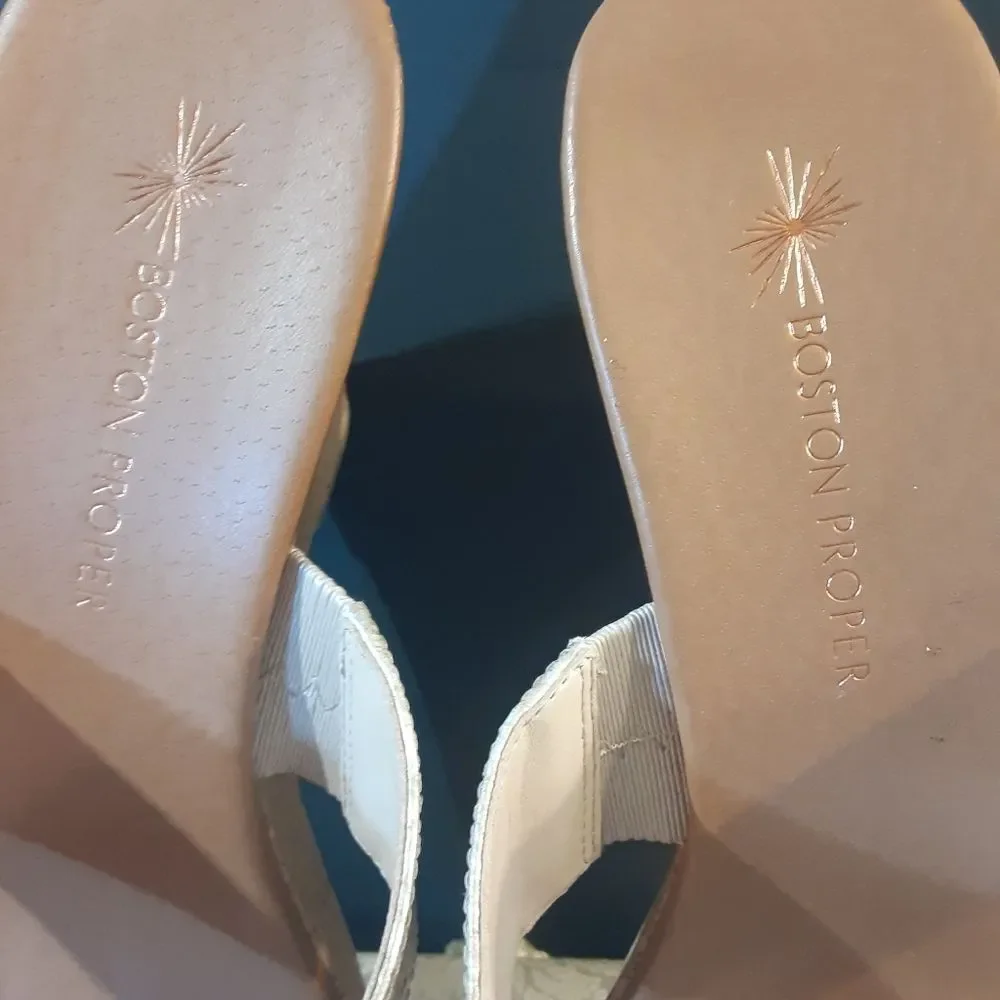 Boston Proper beige gold
